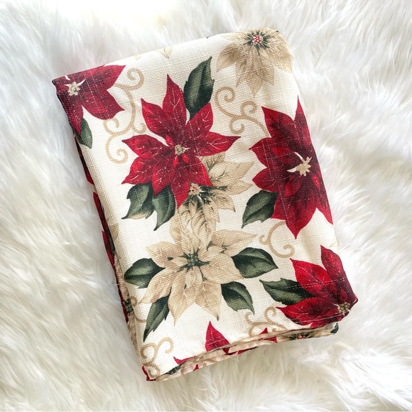 St. Nicholas Square Christmas Poinsettia Woven Tablecloth Rectangular 82 x 58 - Picture 2 of 8